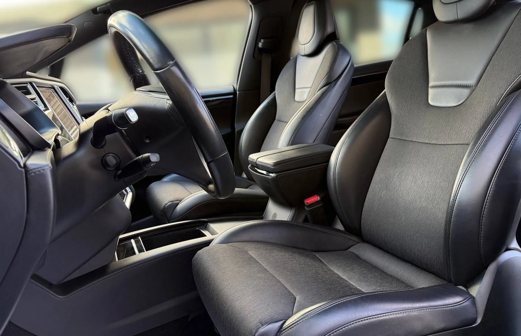 Zunanja slika - Tesla Model X - 75D NADGRAJEN AVTOPILOT 7 - SEDEŽEV ZRAČNO PREMIUM - 14
