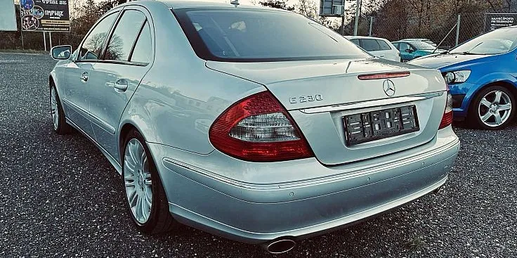 Zunanja slika - Mercedes-Benz E-Razred - E 230 AVANTGARDE + MAX OHRANJEN + BREZ POLOGA - 8
