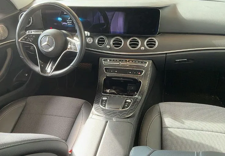 Zunanja slika - Mercedes-Benz E-Razred - 220d Avantgarde LED+ALU+DISTRONIC+KAMERA+AGILITY - 3
