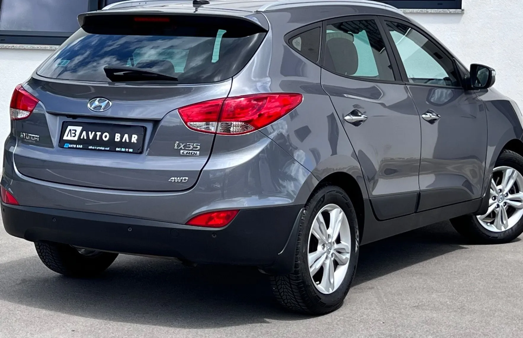 Zunanja slika - Hyundai ix35 - 4WD 2.0 CRDi+1.LAST+SLO+NAVI+R.KAMERA... - 8