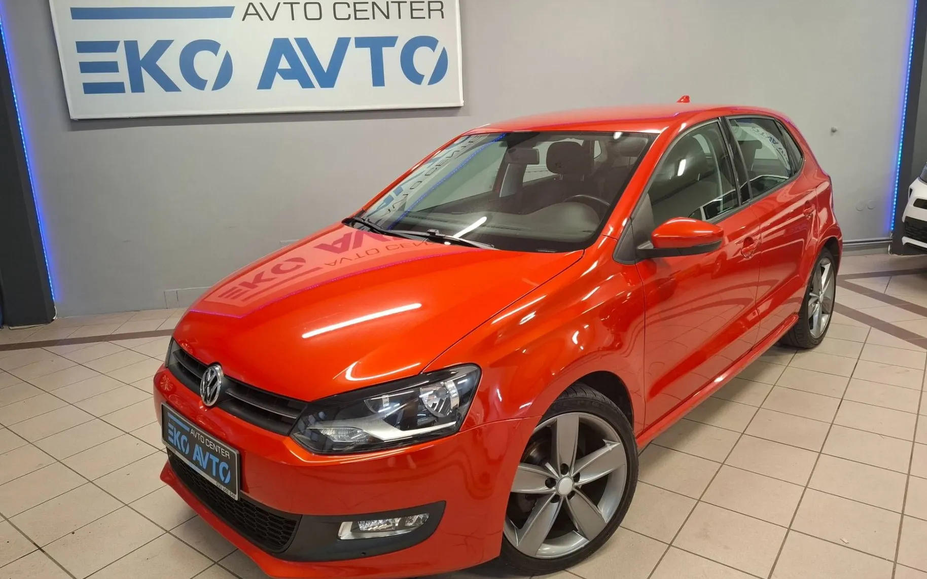 Zunanja slika - Volkswagen Polo - 1.4 Comfortline KREDIT BREZ GA-KLIMA-ALU-NAVI - 1