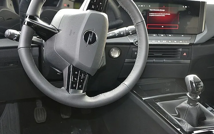 Zunanja slika - Opel Astra - 1.5 Dizel 96KW S S GS Auto ST - 9