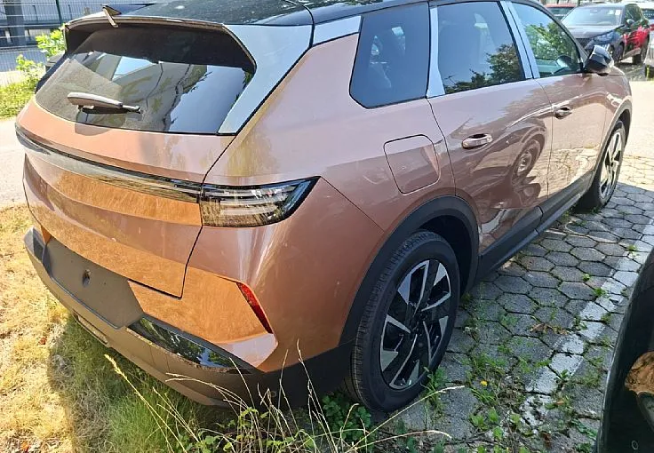 Zunanja slika - Opel Grandland - Elektro GS 73 kWh - 3
