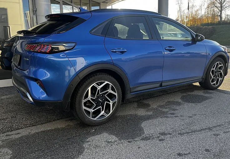 Zunanja slika - KIA XCeed - 1.6 T-GDi GT-Line ISG. 7DCT 150 kW - 4