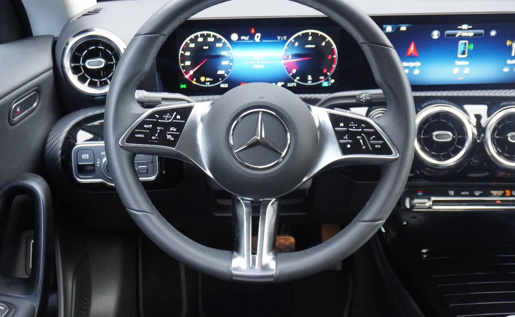 Zunanja slika - Mercedes-Benz CLA-Razred - 200 d Progressive Avt. - 8