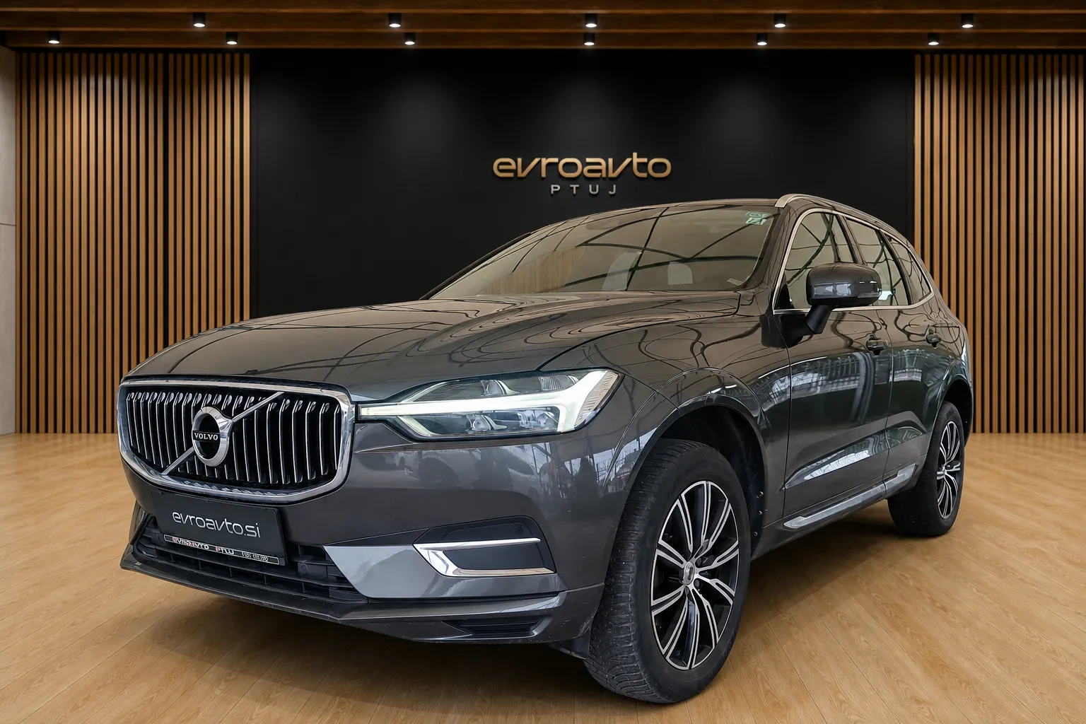 Zunanja slika - Volvo XC60 - D4 A AWD Inscription•Head-Up•Panorama... - 2