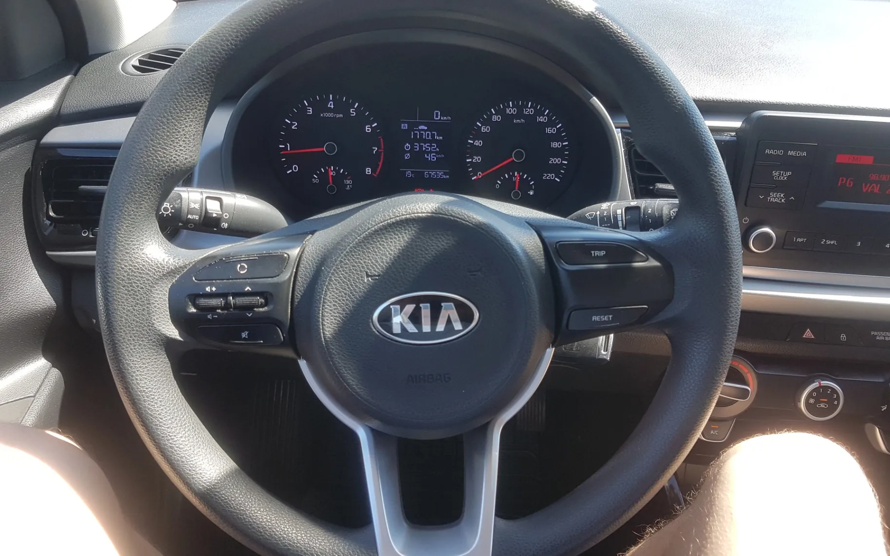 Zunanja slika - KIA Rio - 1,25 - 16