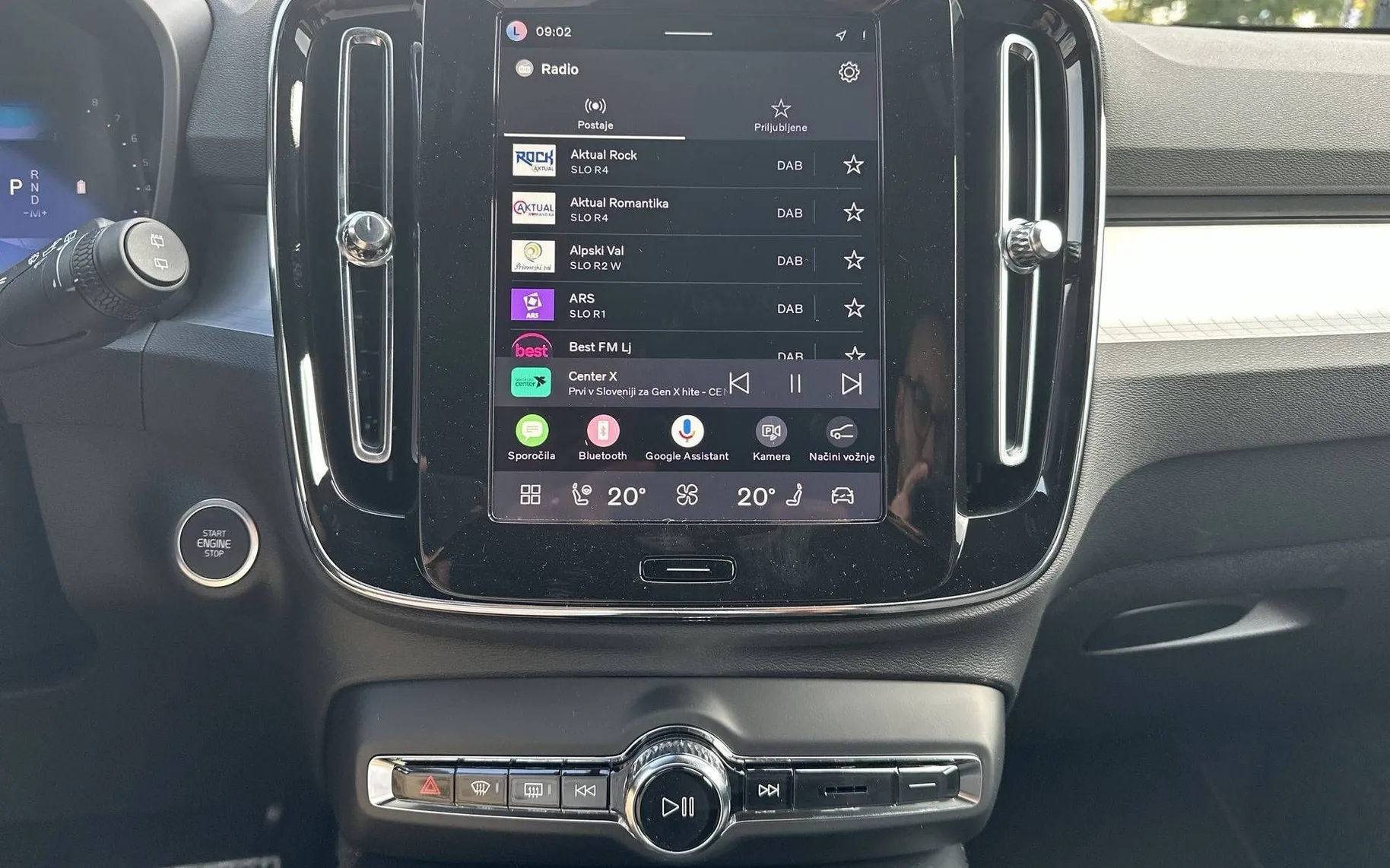 Notranja slika - Volvo XC40 - B3P Core Avt. - 16