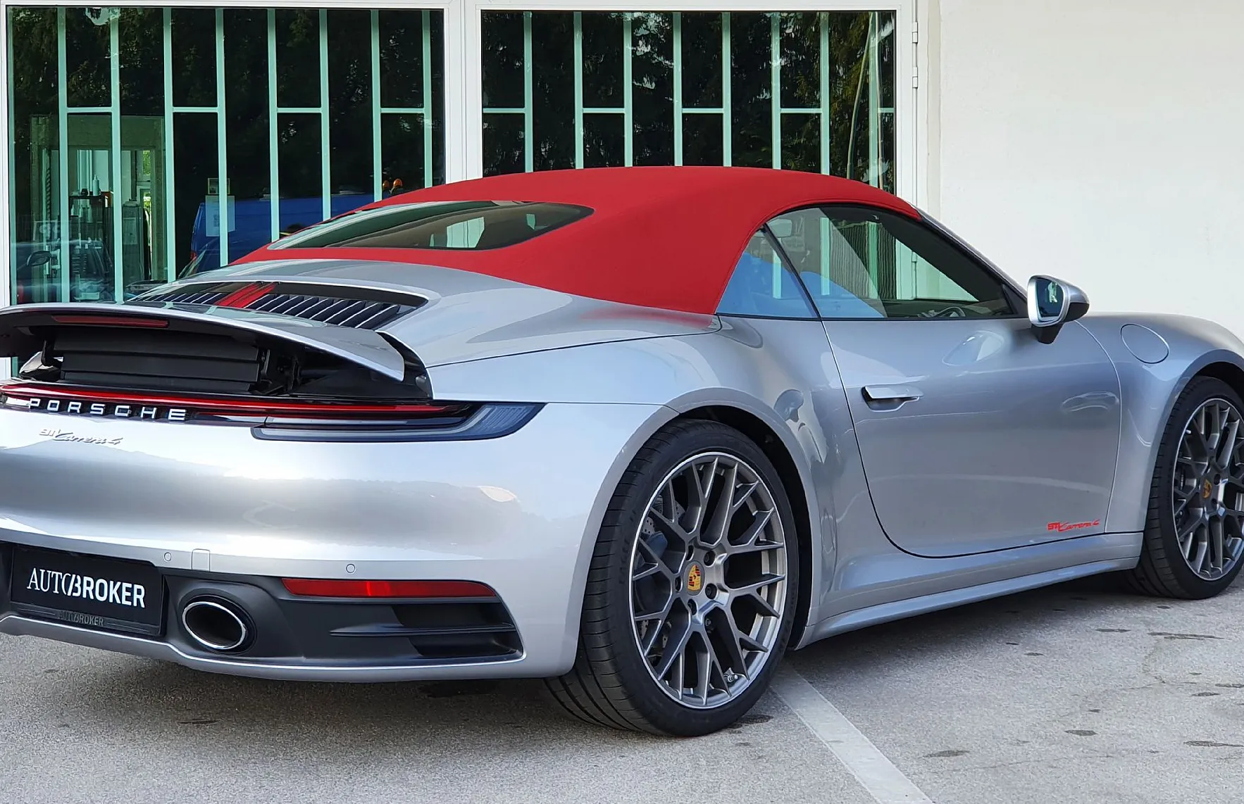 Zunanja slika - Porsche 911 Cabriolet - 3.0 CARRERA 4  PDK  HLAJENJE BOSE TEMP - 5