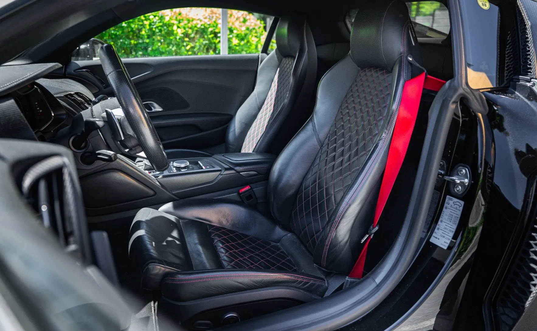 Zunanja slika - Audi R8 - V10+ - Keramika - Bang Olufsen - Karbon - Laser - 20