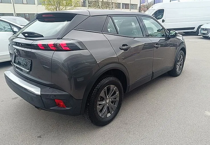 Zunanja slika - Peugeot 2008 - 1.2 PURETECH 100 ACTIVE PACK-1.LASTNIK - 3