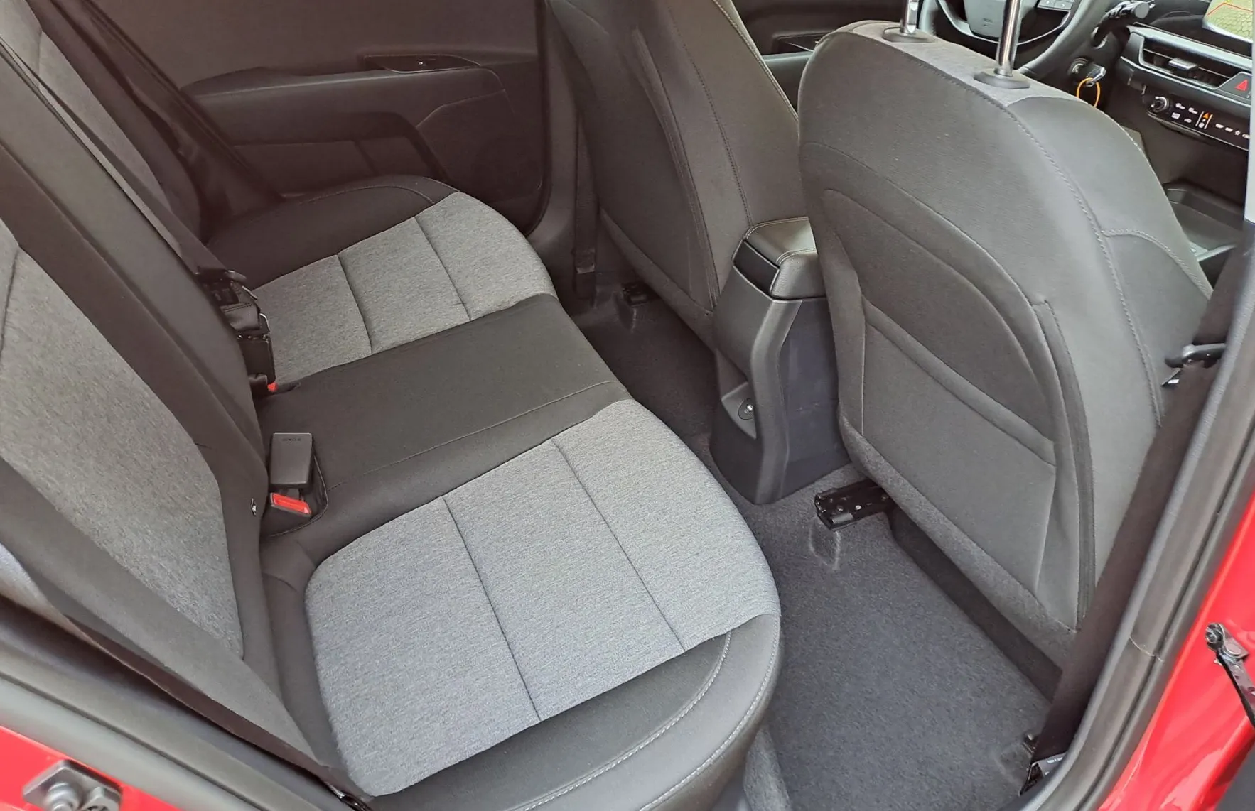 Zunanja slika - KIA Stonic - 1.0 T-GDi Pulse - 7