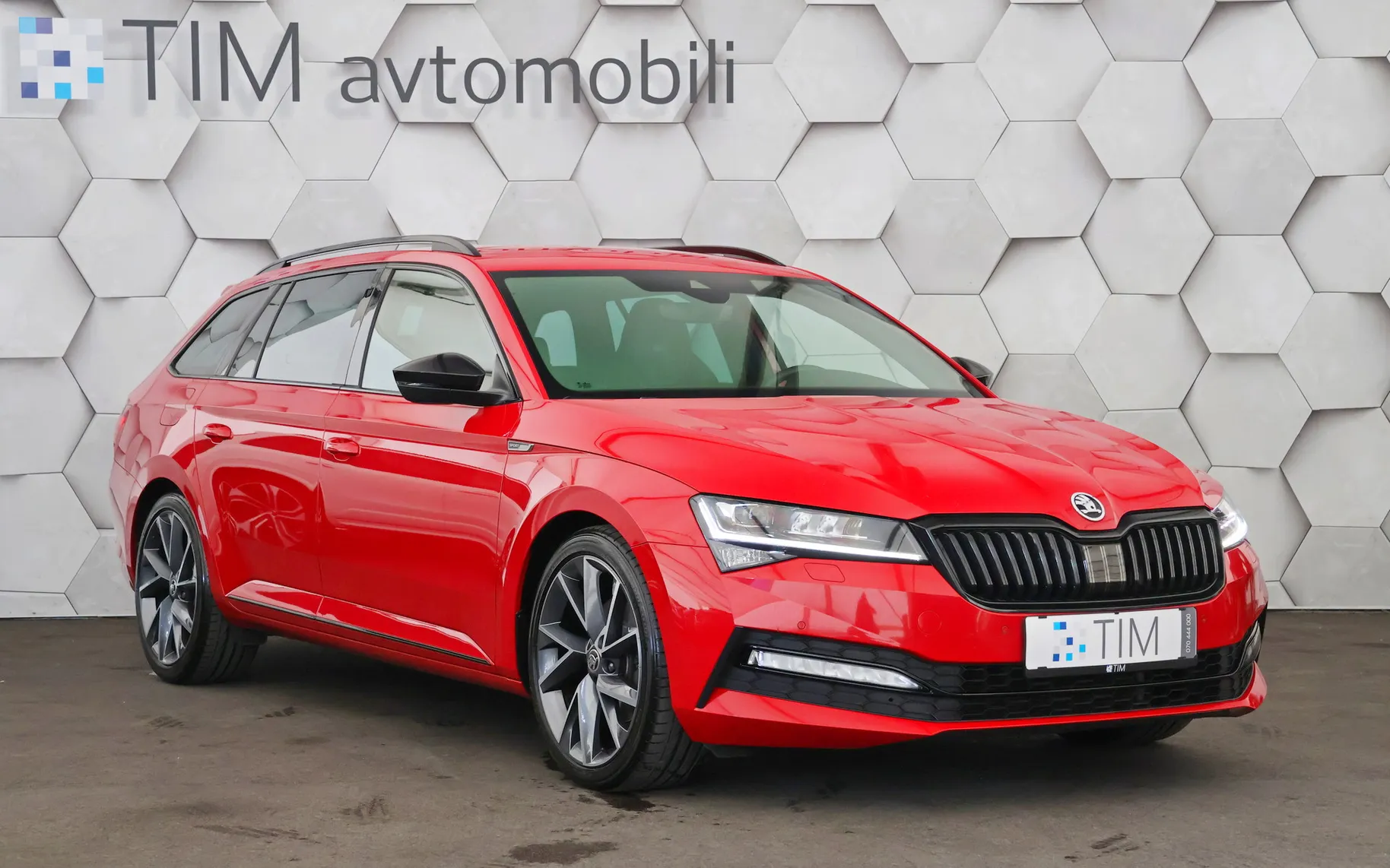 Zunanja slika - Škoda Superb - 2.0 TDI DSG Sportline 191KM - 2
