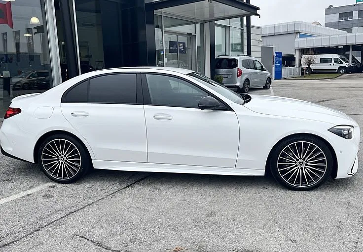 Zunanja slika - Mercedes-Benz C-Razred - 200 d AMG Line  TOP CENA - 4