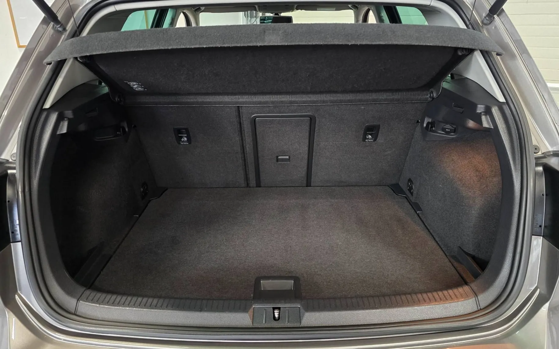 Notranja slika - Volkswagen Golf - 1.2 TSI BMT CUP - 17