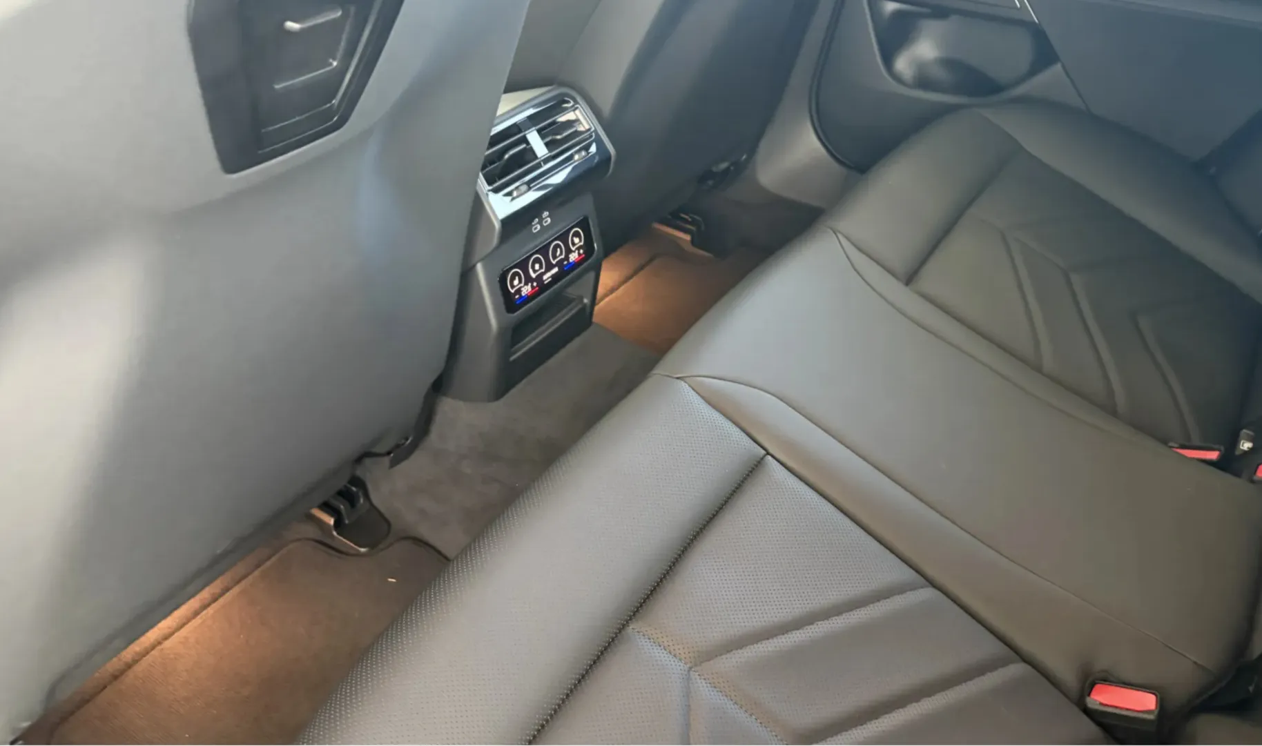 Zunanja slika - BMW 5 Series ActiveHybrid - WBA21FL030CU71575 - 15