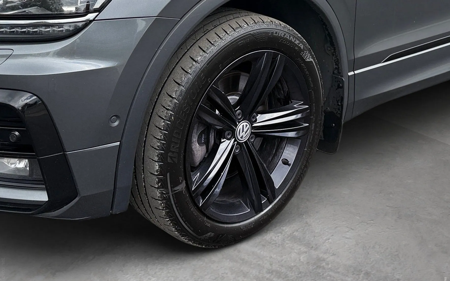 Zunanja slika - Volkswagen Tiguan - 4motion 2.0 TDI BMT DSG R-Line-Black Style-WEBAS - 6