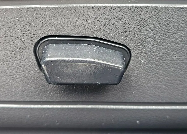 Zunanja slika - Jeep Compass - 2.2 CRD-4x4-KLIMA-KAMERA-GR.SED.-USNJE-TEMP.-NAVI- - 13