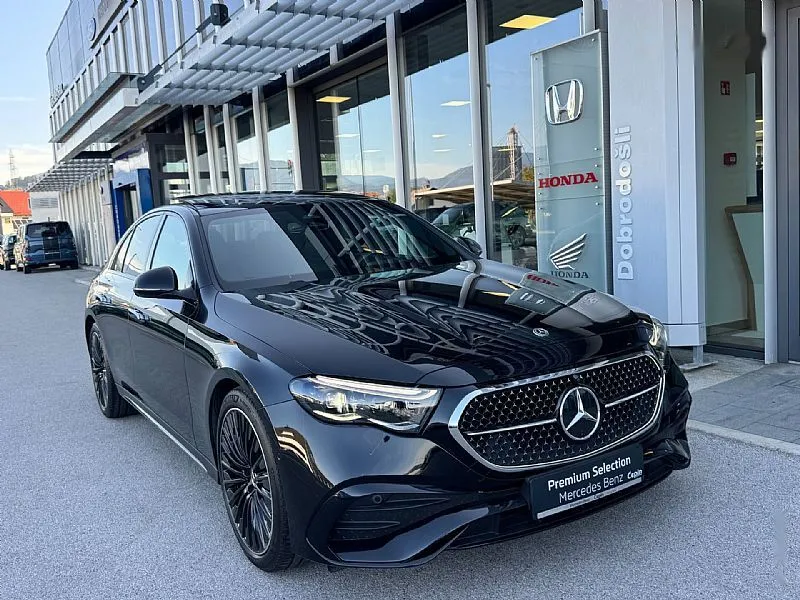 Zunanja slika - Mercedes-Benz E-Razred - 220D-AMG-LINE-DISTRONIC-PANORAMA-LED-PREMIUM-TOP - 1