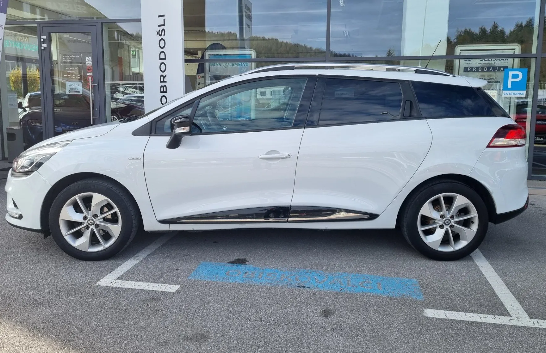 Zunanja slika - Renault Clio - Grandtour 0.9 TCe - SLOVENSKO POREKLO - 2. LASTNIK - 5