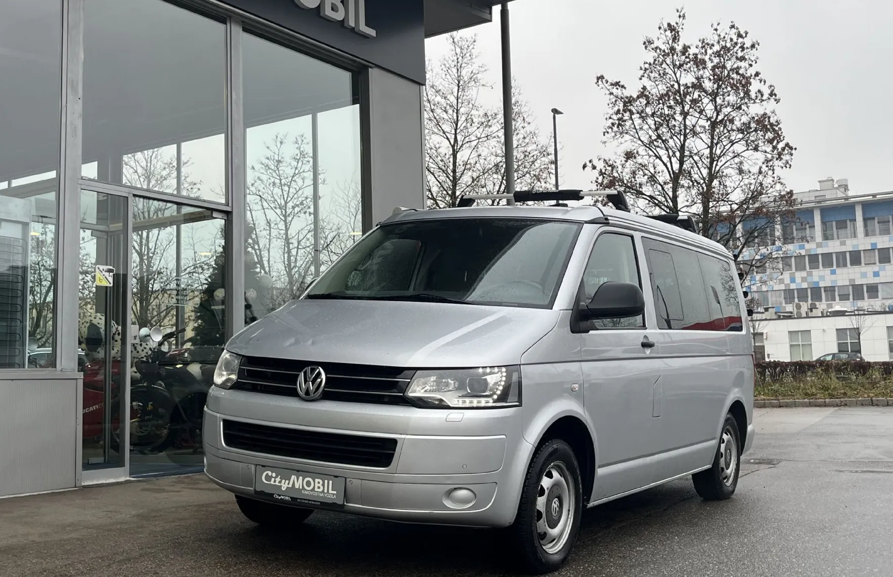 Zunanja slika - Volkswagen California - 1 LASTNIK-GRETJE SEDEŽEV-KLIMA - 9