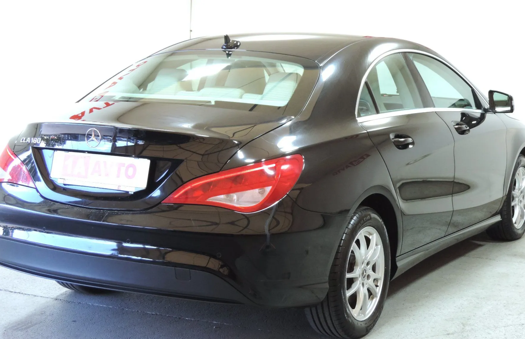 Zunanja slika - Mercedes-Benz CLA-Razred - 180 - 5