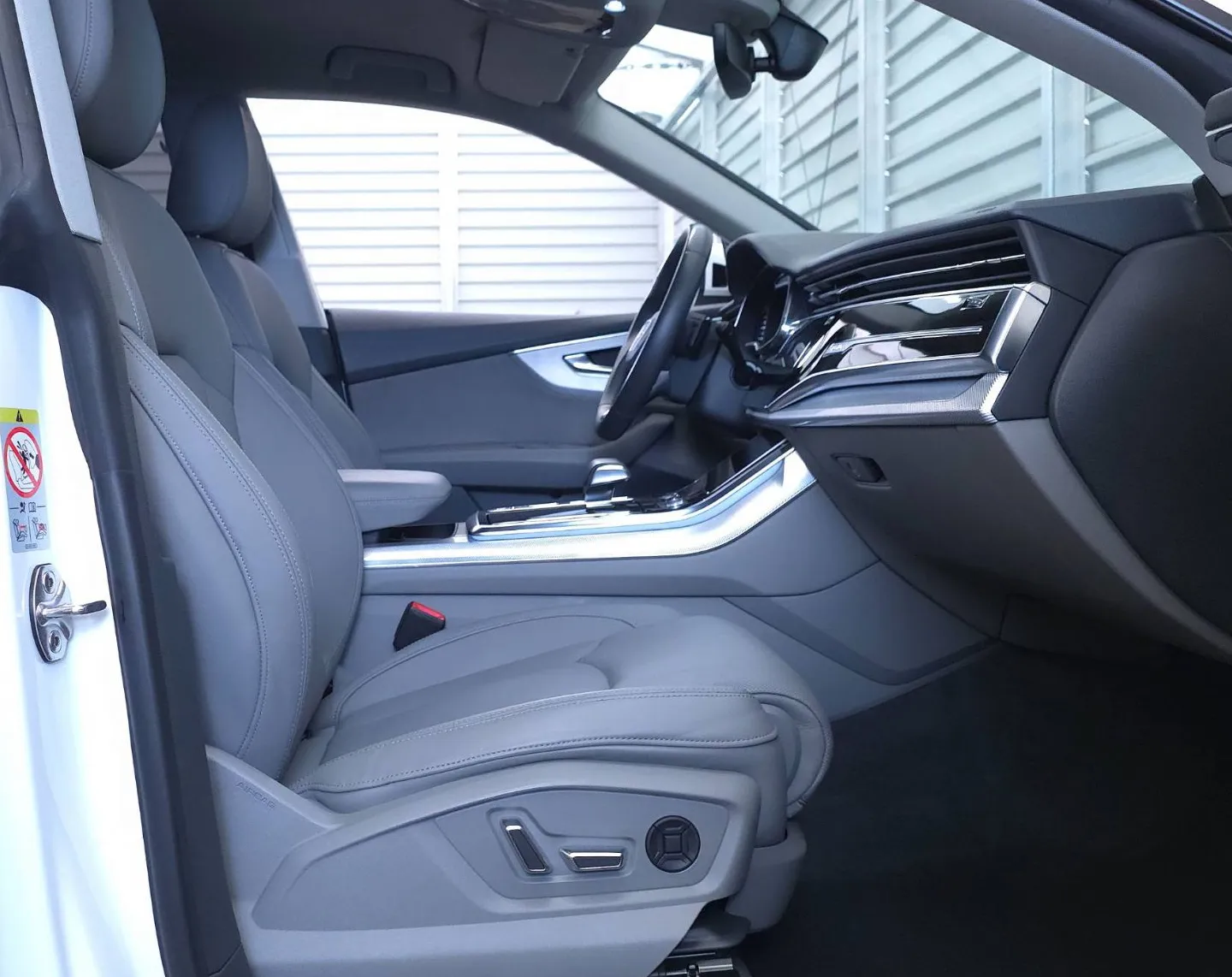 Zunanja slika - Audi Q8 - 50 TDI- QUATTRO - ZRAČNO - HLAJ. SED. - KAMERA... - 10