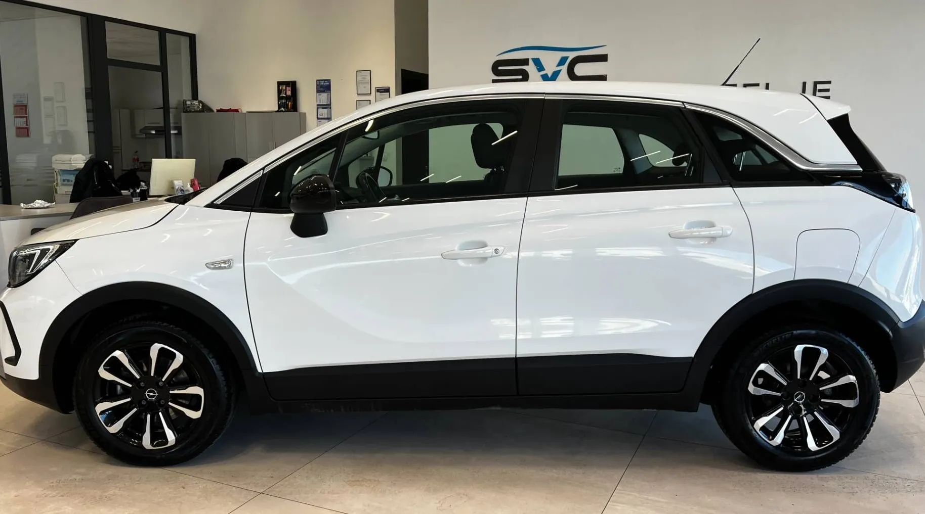 Zunanja slika - Opel Crossland - 1.5 CDTI-AUT-FULL-LED-LINE-ASS-KAM-NAVI-PDC-ERGO.. - 3