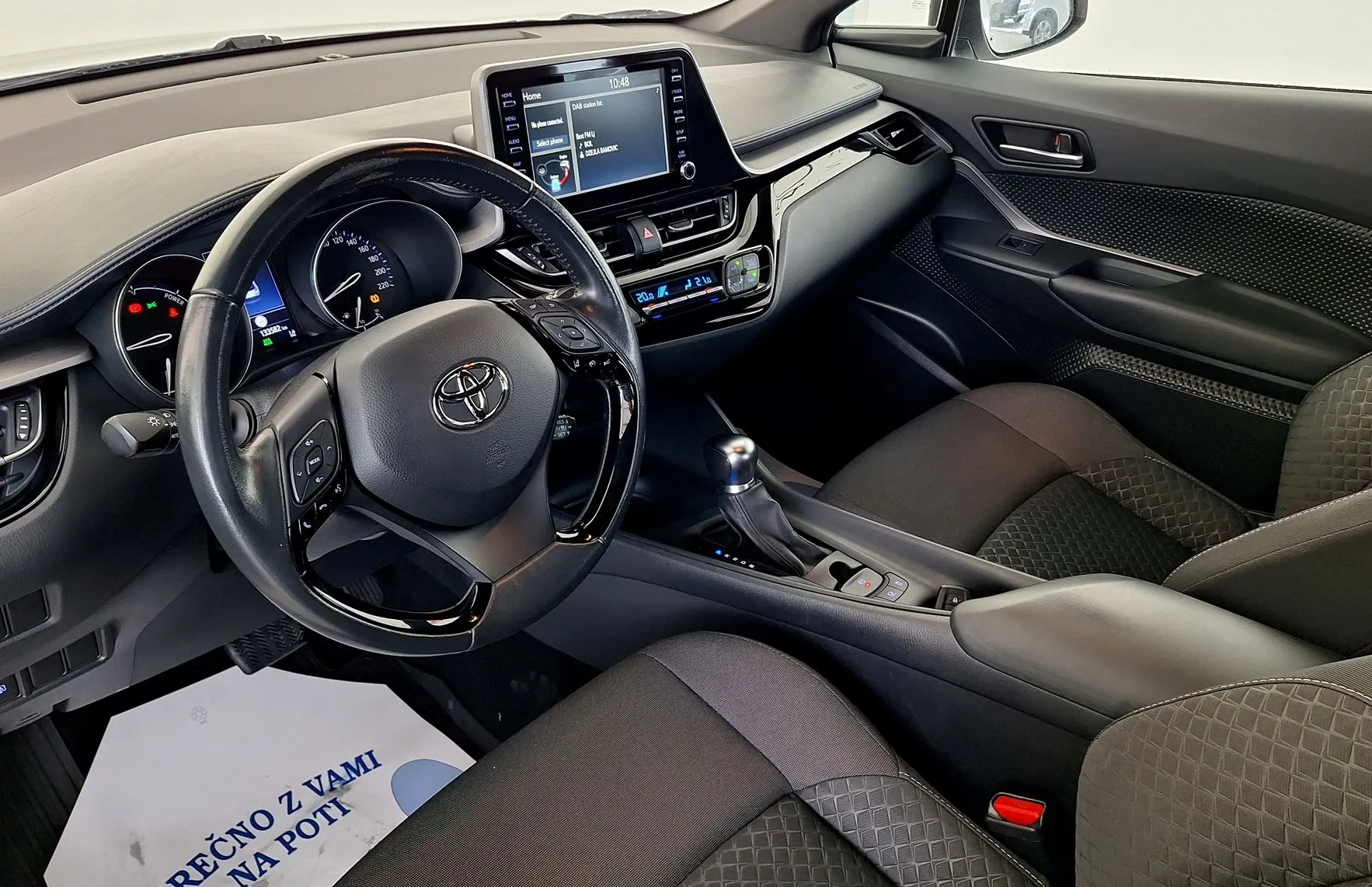 Zunanja slika - Toyota C-HR - 1.8 Hybrid C-ENTER Smart E-CVT•VL.KLJUKA•KAMERA• - 11