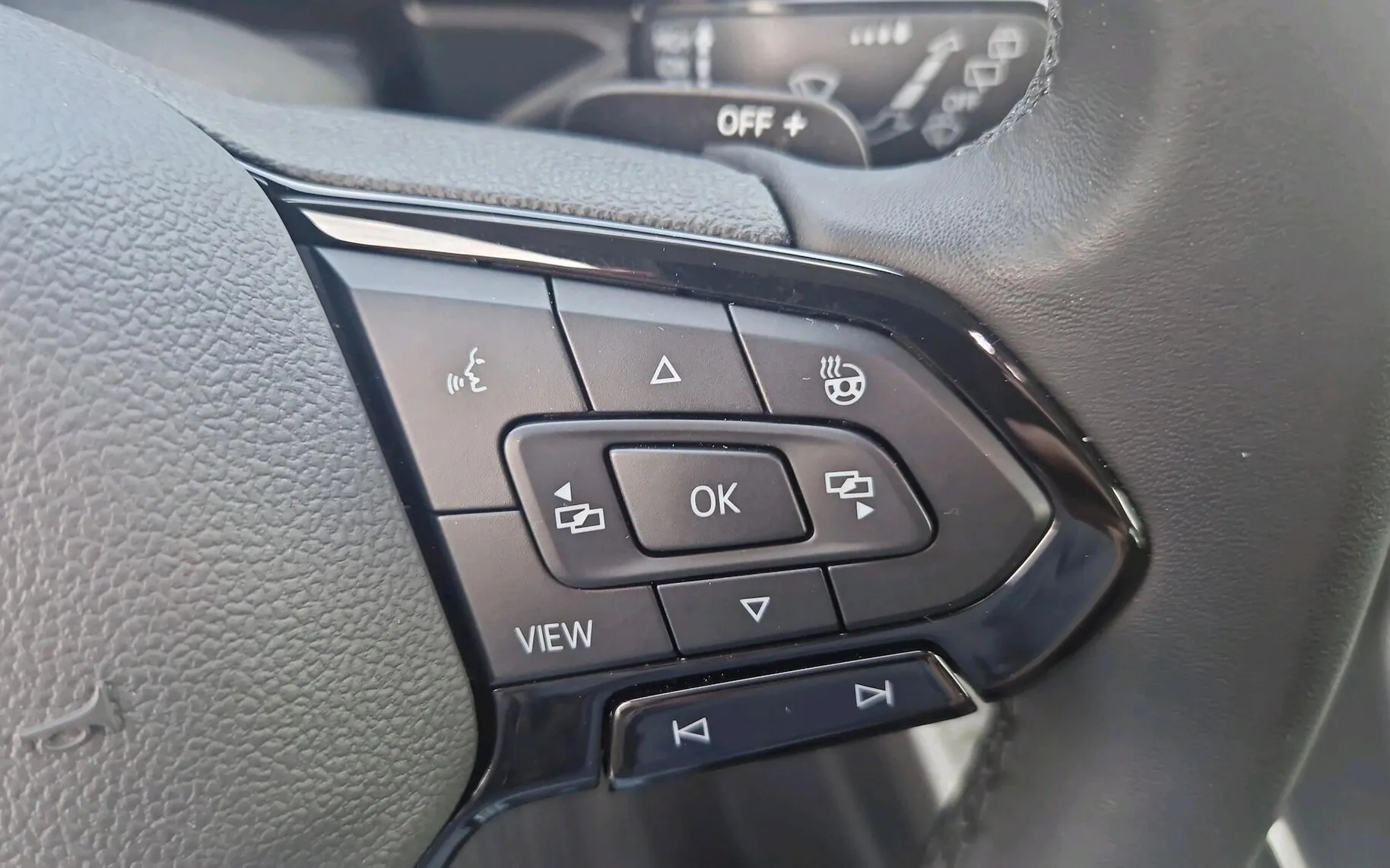 Zunanja slika - Ford Tourneo Connect - 1.5 PHEV-AVT.6-150KM-7XSEDEŽ-SLO-RADAR-F1-NAVI-LE - 17