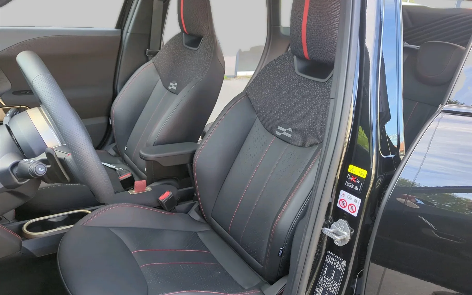 Zunanja slika - MINI Aceman - JCW  E - 13