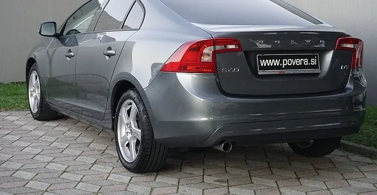 Zunanja slika - Volvo S60 - D3 A Momentum+ Xenon +Memory+ Alu 17 +Navi - 5