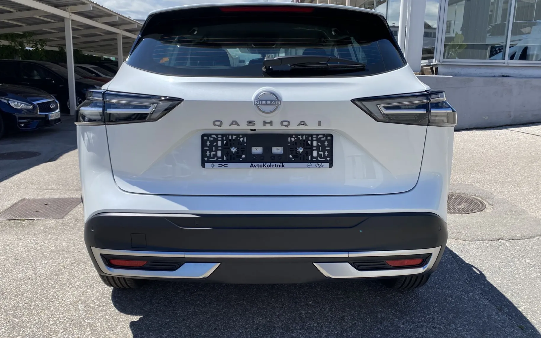 Zunanja slika - Nissan Qashqai - 1.3 DIG-T 140 ACENTA - 13