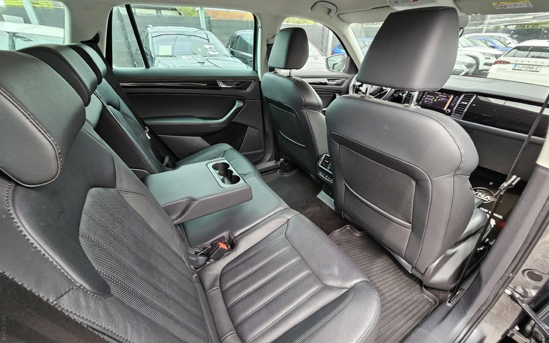 Notranja slika - Škoda Kodiaq - L K 2.0 TSI 4X4 DSG |VIRTUAL|3D-KAM|HL-SED|RADAR| - 11
