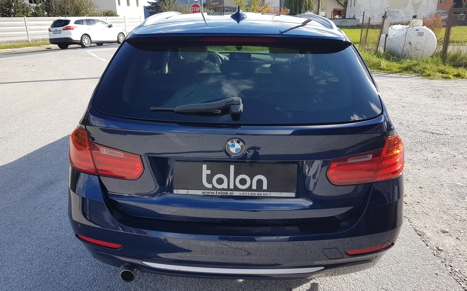Zunanja slika - BMW Serija 3 - 320d xDrive Touring AUT - 6