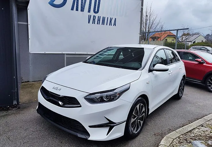 Zunanja slika - KIA Ceed - 1.0 T-GDi LX Champion+ ISG. M T 74 kW - 1