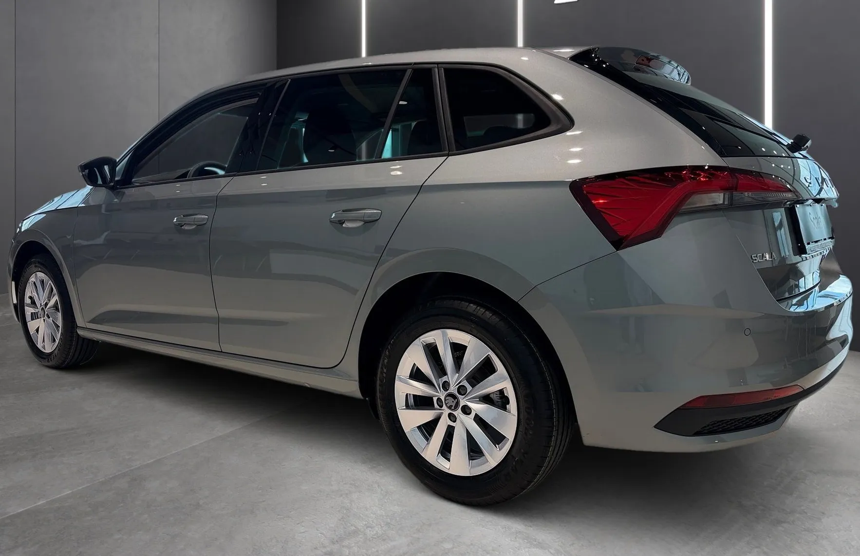Zunanja slika - Škoda Scala - 1.0 TSI Edition DSG - 4