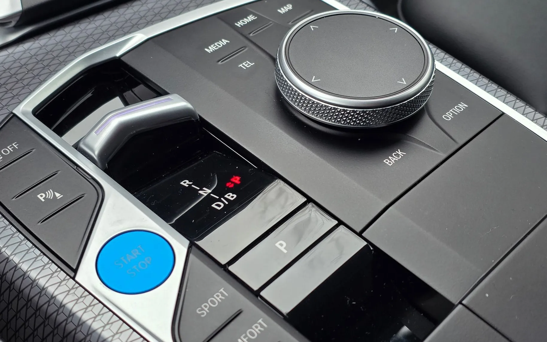 Zunanja slika - BMW i4 - EDRVIE E40 M SPORT LED-VIRTUAL-KAMERA-KOT NOV - 18