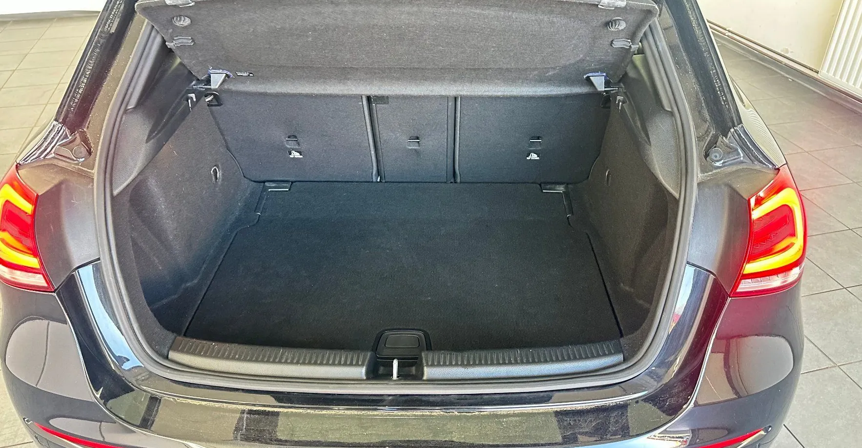 Zunanja slika - Mercedes-Benz A-Razred - Mercedes-Benz  A 180 d Progressive Avt.KAM - 16