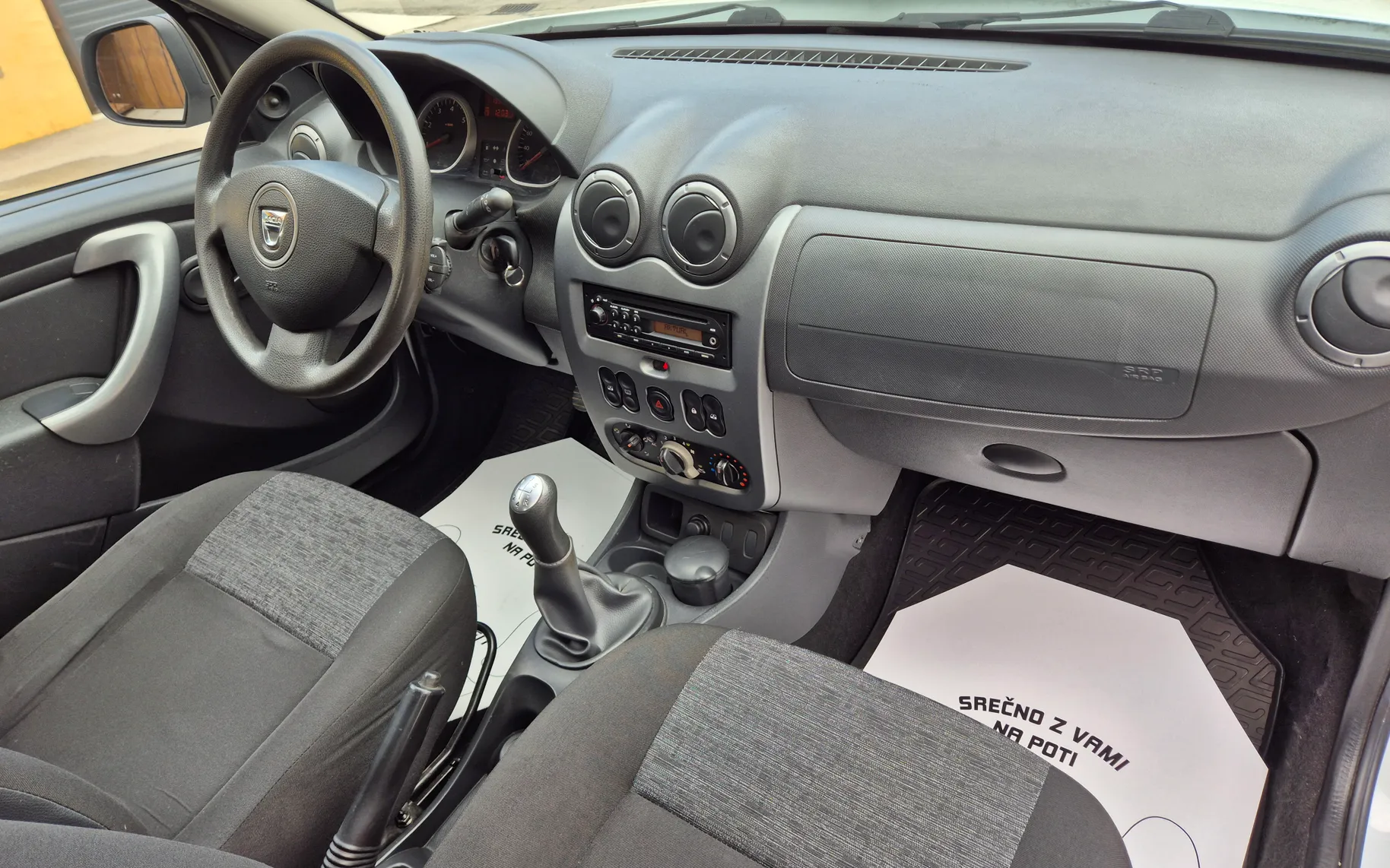 Notranja slika - Dacia Duster - 1,6 16V - 9