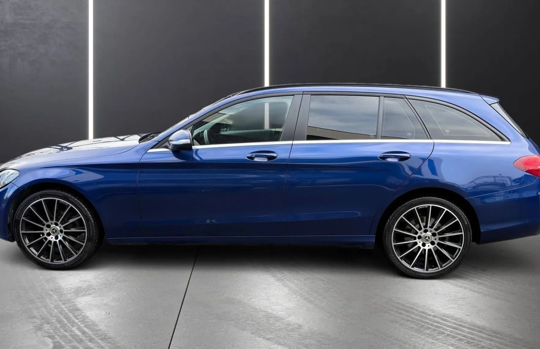 Zunanja slika - Mercedes-Benz C-Razred - C 200 TEMP NAVI MOŽNOST FINANCIRANJA BREZ POLOGA.. - 4