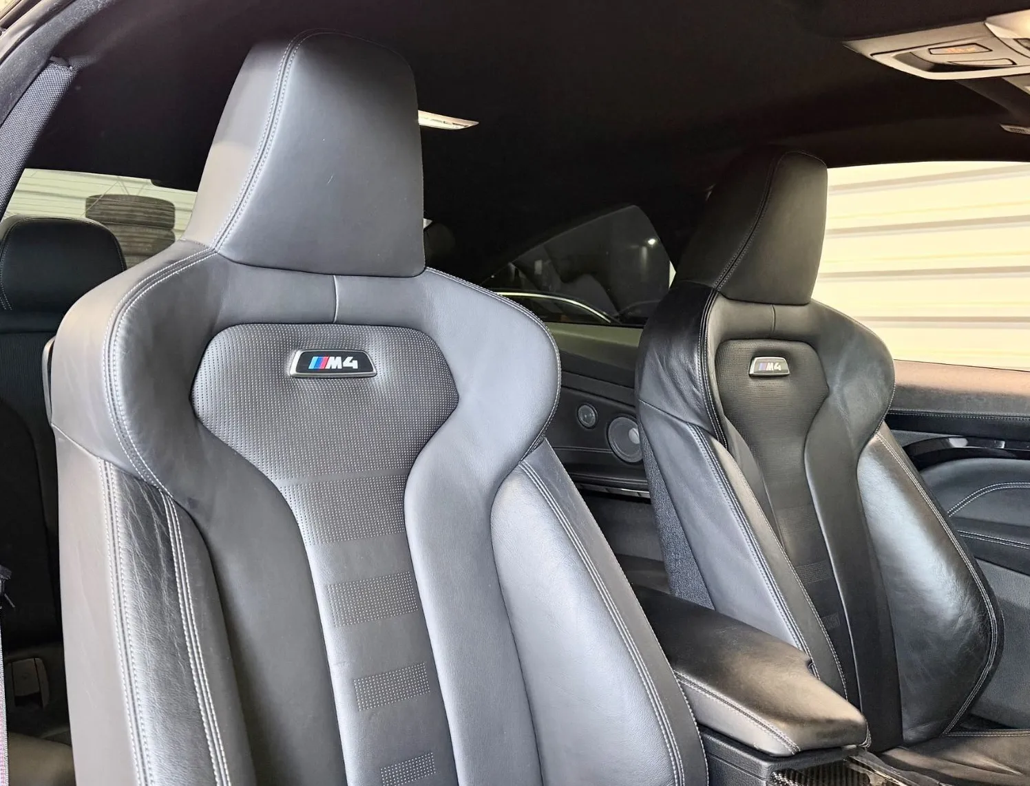 Zunanja slika - BMW M4 - Coupé - HARMAN - CARBON - KAMERA - HUD - PDC - 14