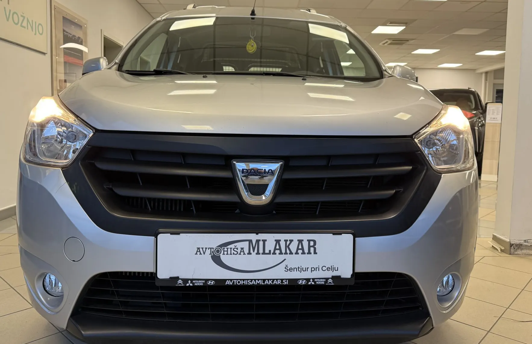 Zunanja slika - Dacia Dokker - Laureate 1.5 dCi 90 -SLO.POREKLO-ODLIČEN- - 2