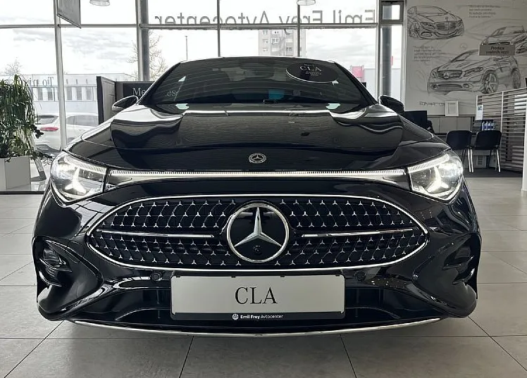 Zunanja slika - Mercedes-Benz CLA-Razred - 180 AMG Line ..na zalogi.. NOVI MODEL - 2