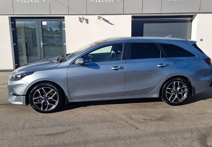 Zunanja slika - KIA Ceed - SW  SW 1.5 T-GDI EX Vision GARANCIJA,1.LAST. - 1