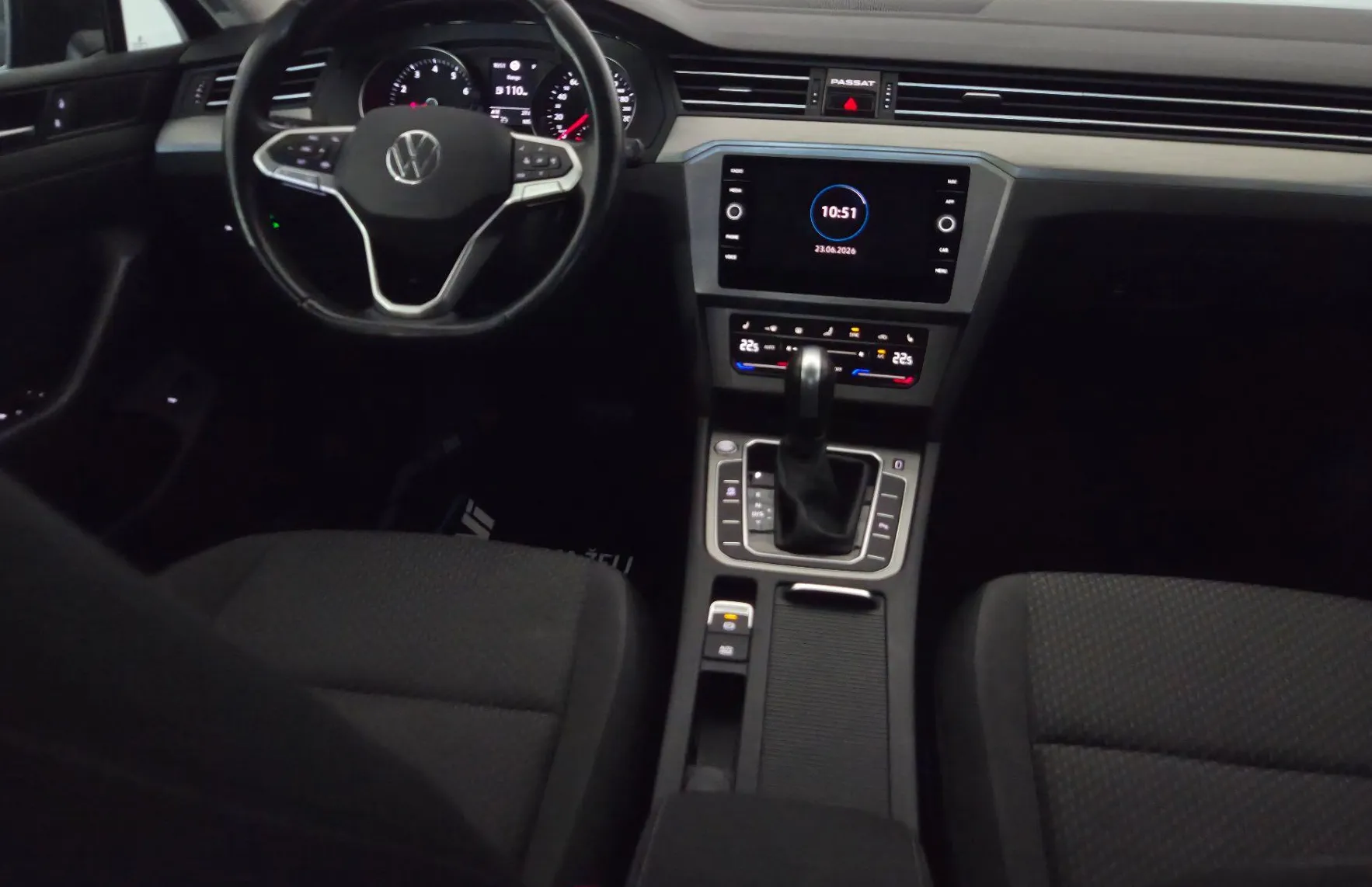 Zunanja slika - Volkswagen Passat - 1.5 TSI BMT Business DSG - 18