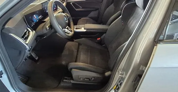 Zunanja slika - BMW X1 - serija :  xDrive30e AT NA VOLJO 7 2026 - 11