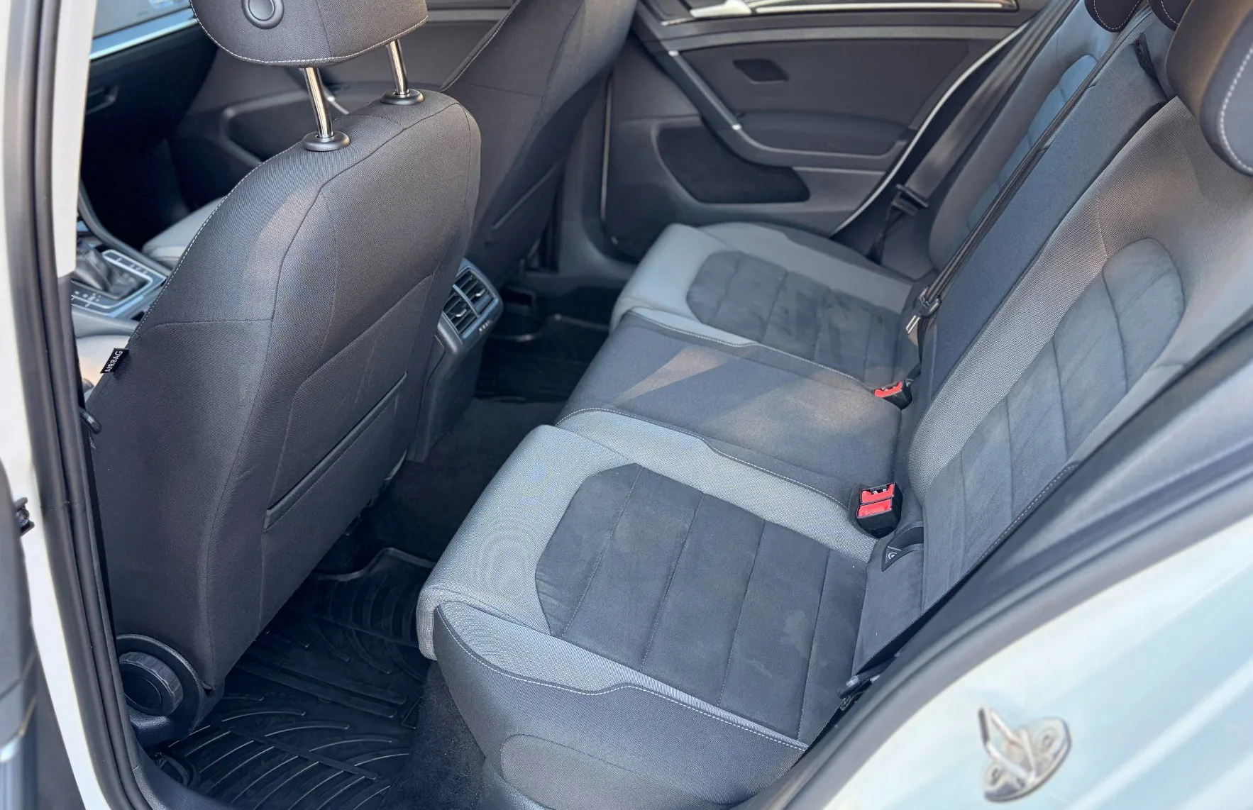 Zunanja slika - Volkswagen Golf - Variant 2.0 TDI BMT Highline DSG. 1.Lastnik. Servis.knjiga - 15