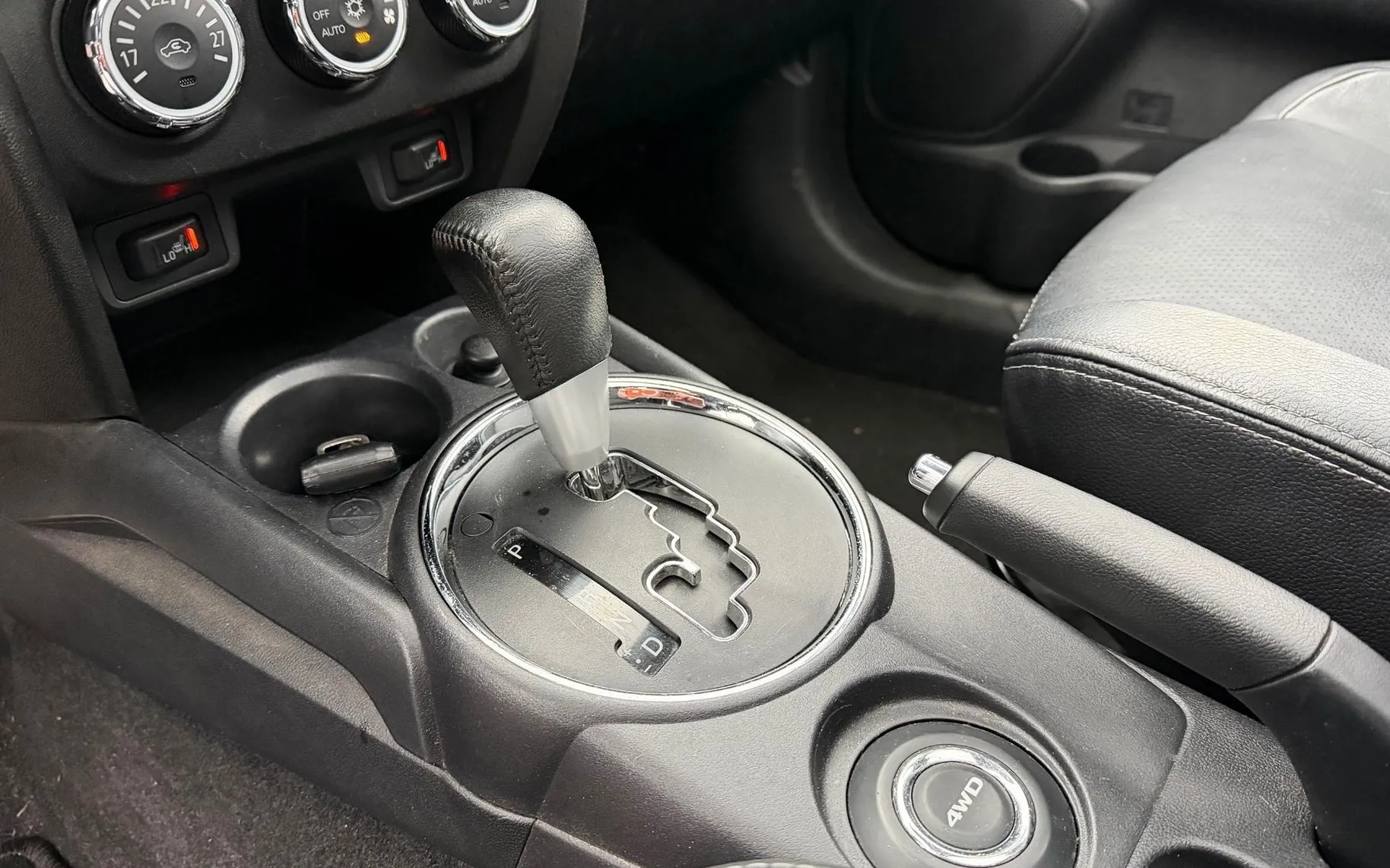 Zunanja slika - Mitsubishi ASX - 2.2 DI-D 4WD AUT. Intense+ XENON NAVI PANO KAMERA - 18