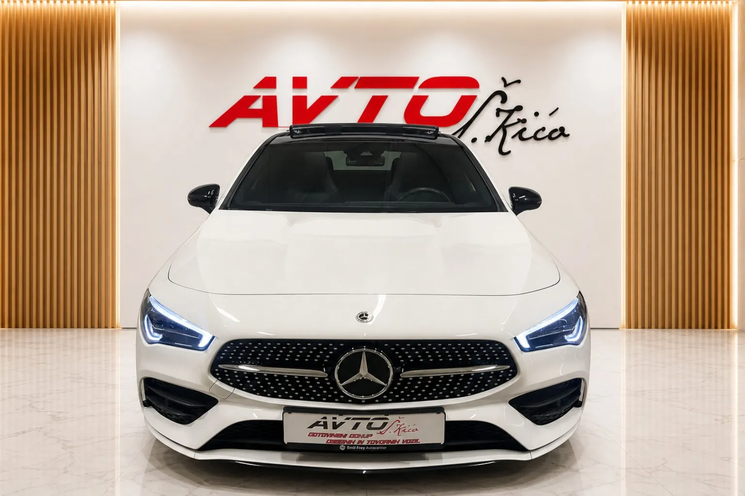 Notranja slika - Mercedes-Benz CLA-Razred - 200 d-AMG-PANORAMA-LED-MULTIBEAM-AMBIENT-VIRTUAL.. - 21